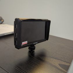 FeelWorld 5.5inc Field Monitor In Great Condition