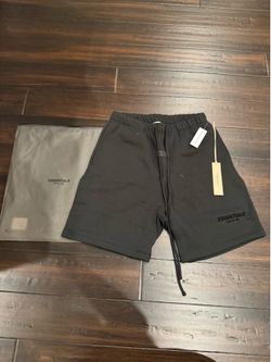 ESSENTIALS SHORTS LOT