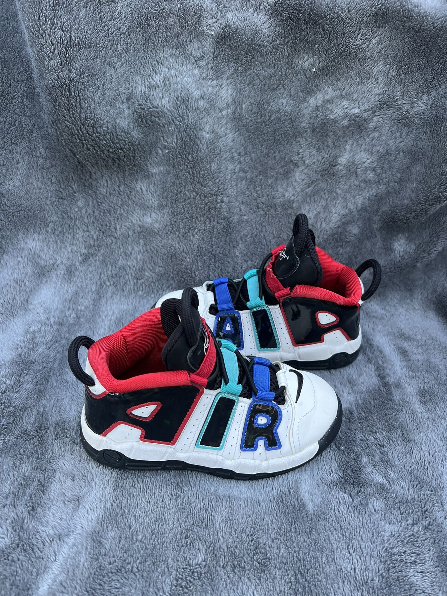 Nike Air Uptempo Shoes