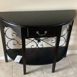 Semi circular entry table with drawer