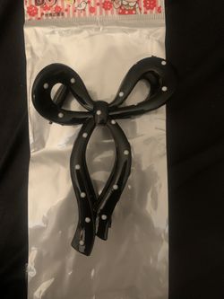 Black Bow Hair Clip $4