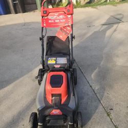 Milwaukee
M18 FUEL Brushless Cordless 21 in. Walk Behind Dual Battery Self-Propelled Mower (Tool-Only)