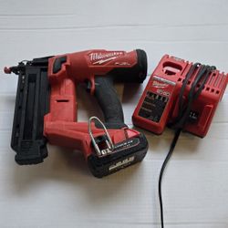 Milwaukee M18 Fuel 18-Gauge Cordless Brad Nailer