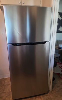 Insignia Fridge