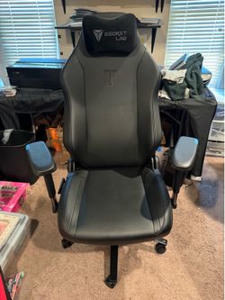 Secretlab TITAN Evo Gaming / Office Chair – Black – Excellent Condition