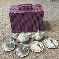 Children’s Porcelain Tea Set