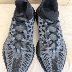 Adidas Yeezy Boost 350 V2 Compact “Slate Onyx” – Size 10.5 (EU 44⅔) – Excellent Condition