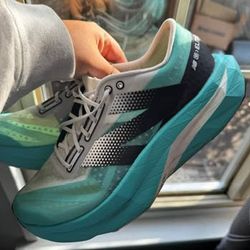 New Balance SC Elite V4