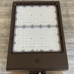 WESTGATE  300W LED Area Flood Light