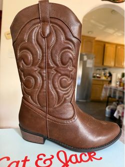Kid boots