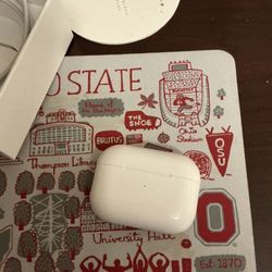 Apple AirPod Pro 2 Gently Used