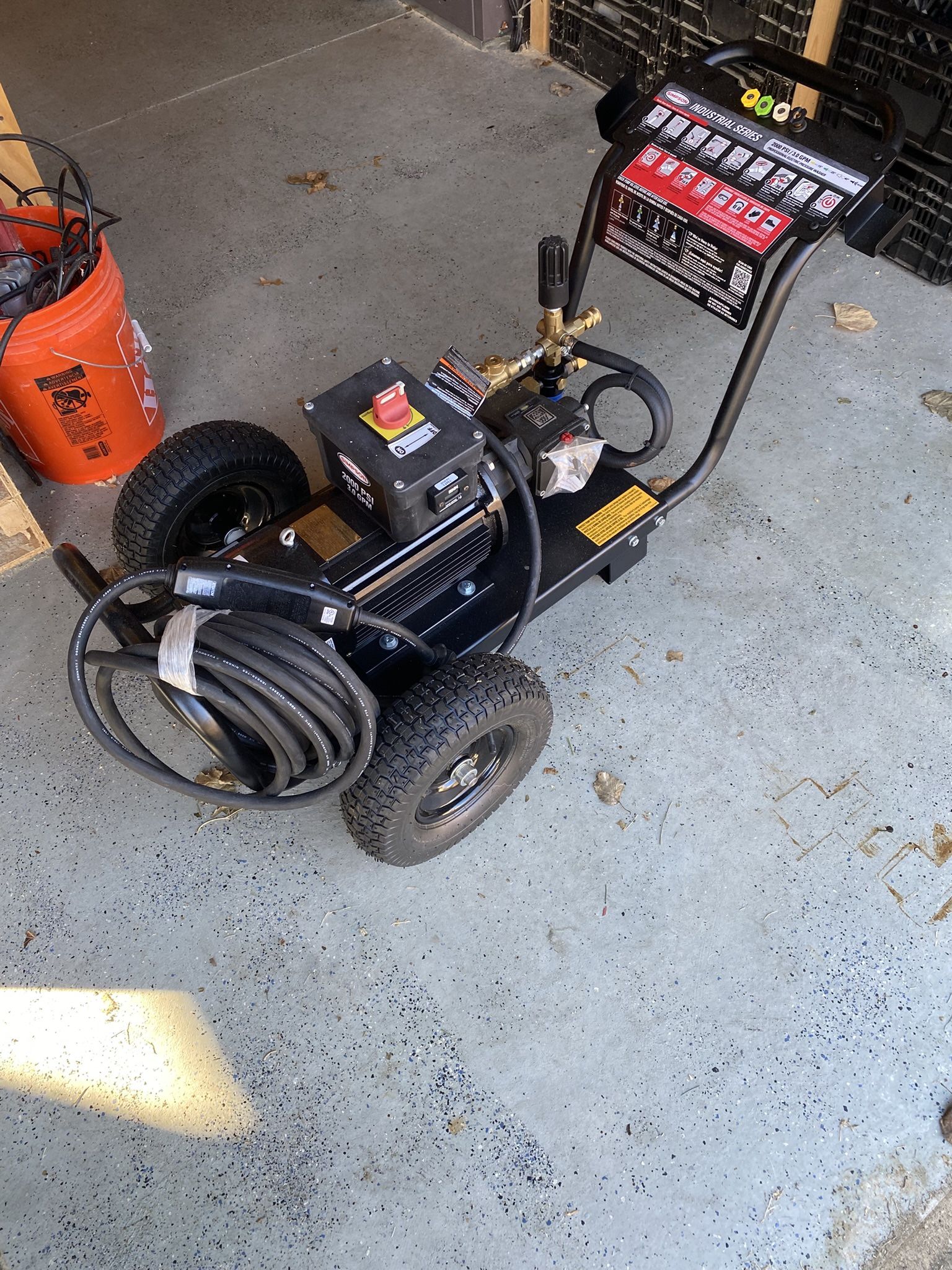 240 Volt 2000 PSI Pressure Washer
