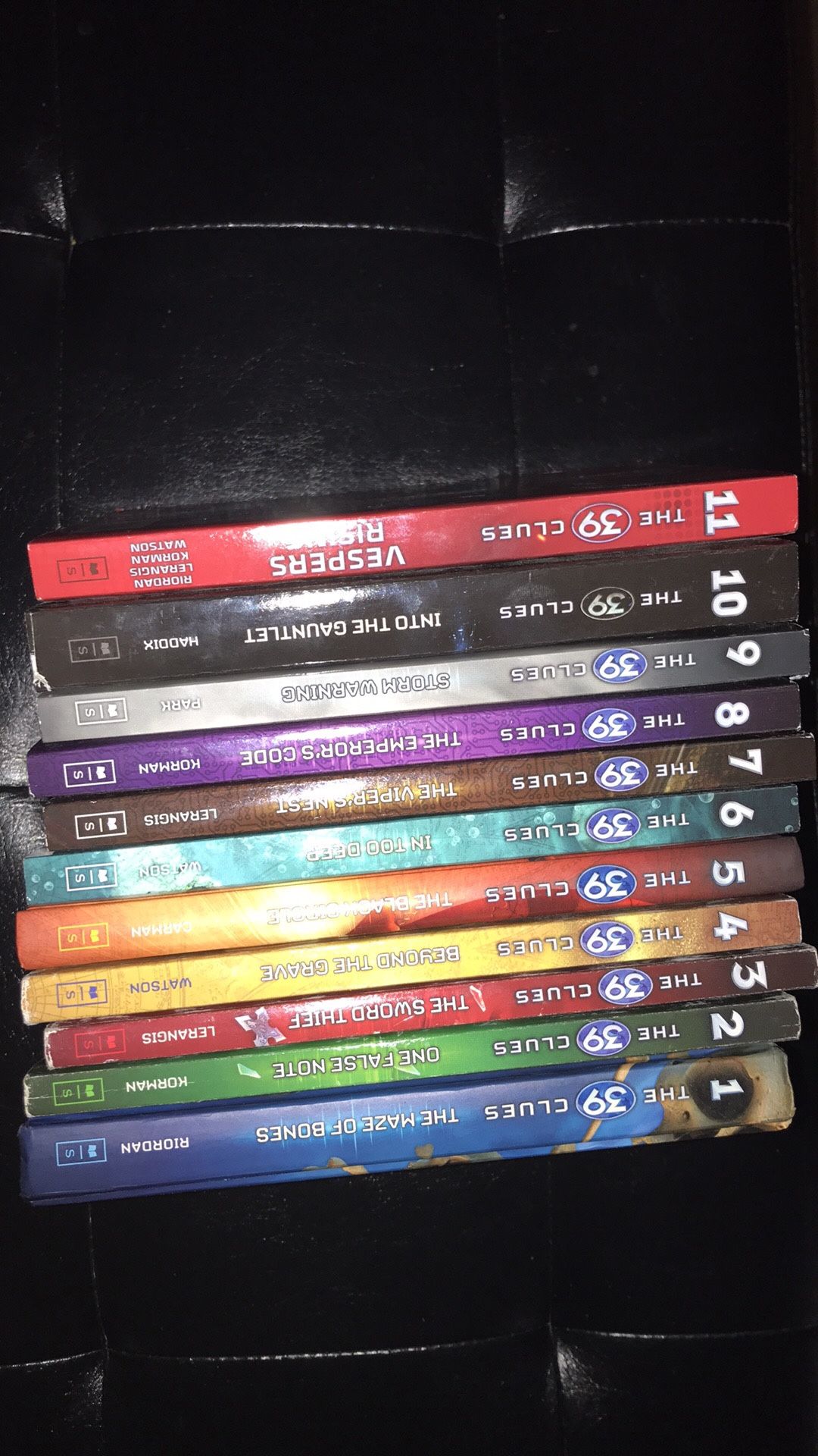 39 Clues Book Set (#’s 1-11)