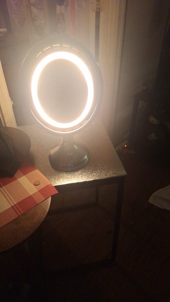 Lighted Makeup Mirror