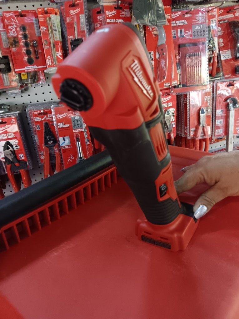 Milwaukee M18 18V Multi-Tool. Tool-Only