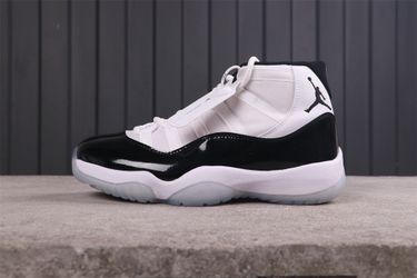 Air Jordan 11 Retro 'Concord'