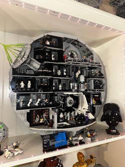 Lego UCS death Star with gift with purchase tie fighter