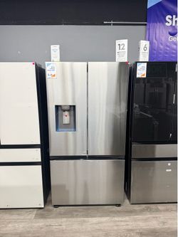 🔥SAMSUNG COUNTER DEPTH STAINLESS STEEL REFRIGERATOR WITH DUAL ICE MAKER AND WATER DISPENSER🔥
