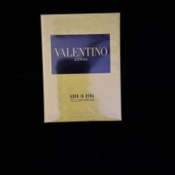 Valentino Yellow Dream 