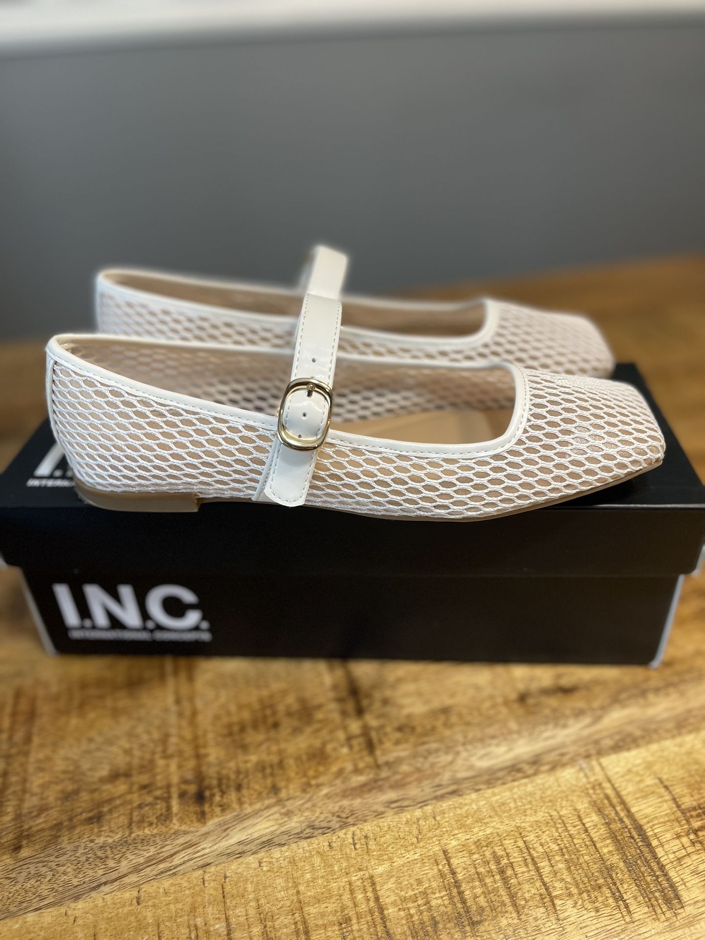 I.N.C. White Ballet Flats Size 6.5