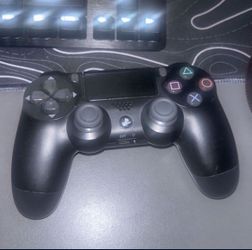 PS4 Controller