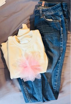 Kids Size Zara Tulle Flower Sweatshirt Size 8-9 & American Rag Jeans Size 1 S $5 for both together
