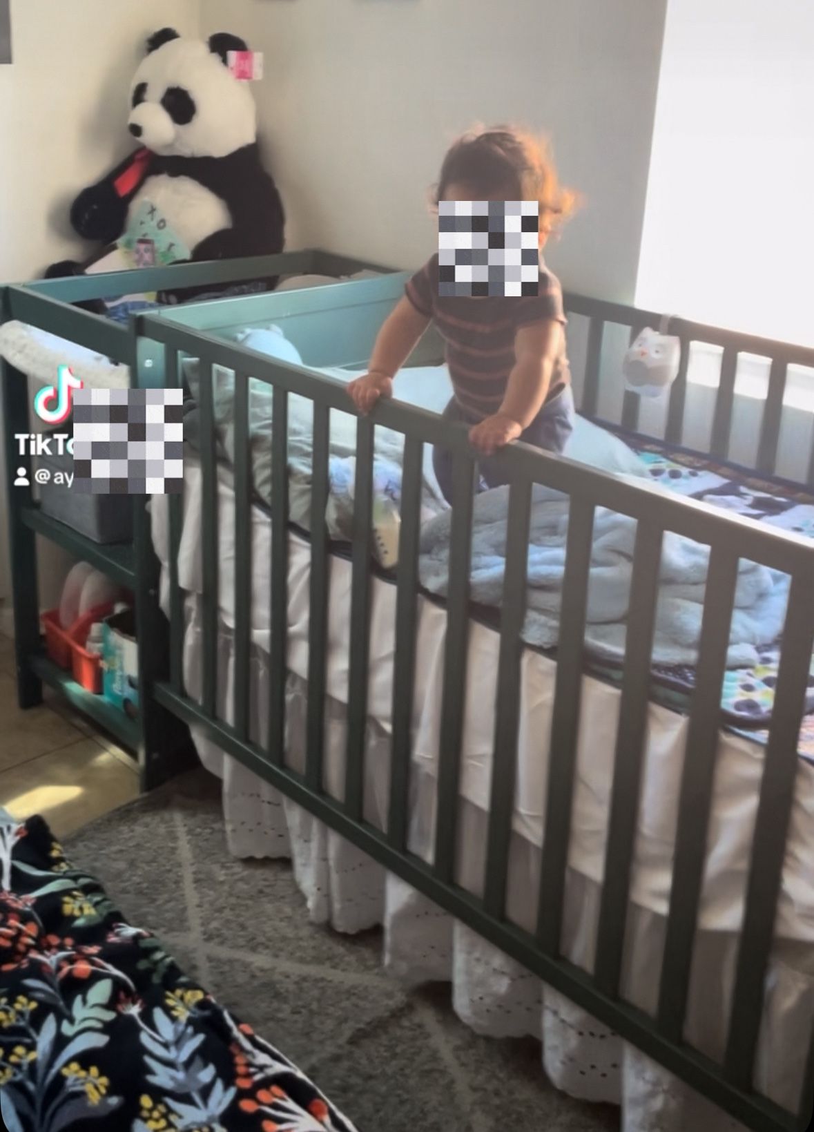 Baby Crib/ Changing Table