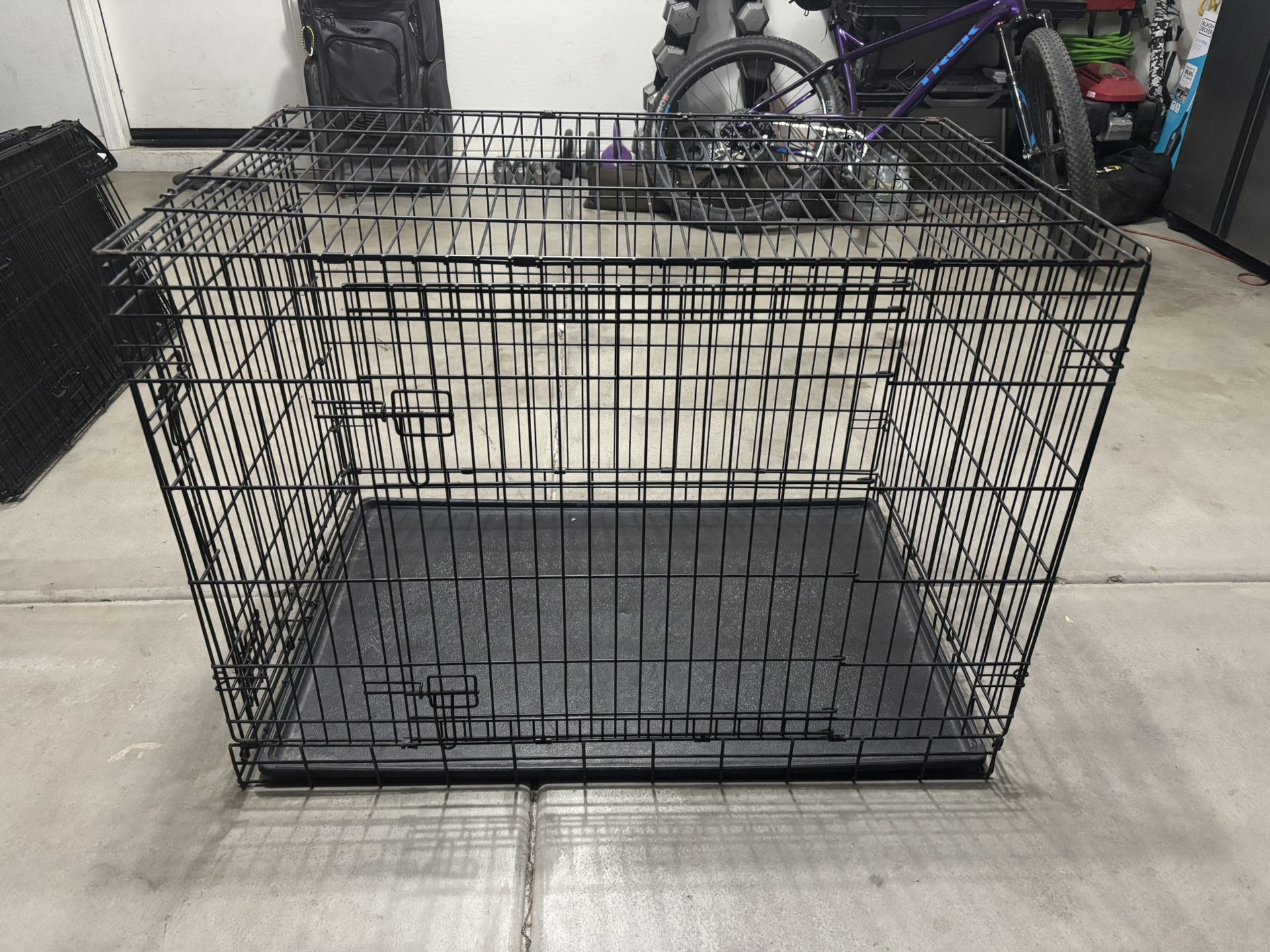 XL Folding Metal Dog Training Kennel