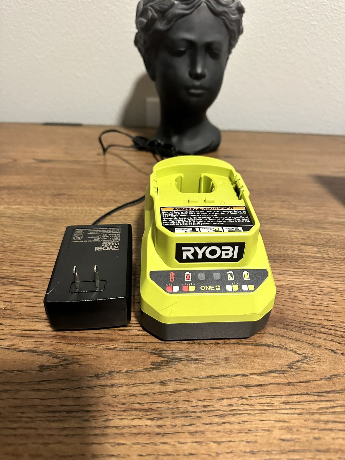 RYOBI 18V Fast Charger