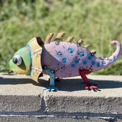 Rainbow CHAMELEON Metal Garden Yard Art STATUE