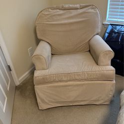  Nursing Chair + foot Stool Clean 700$ Retail