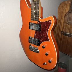 Reverend Descent Baritone Guitar