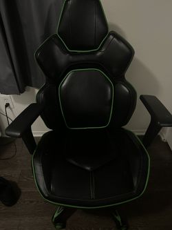 Gaming rolling chair