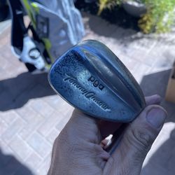 Pga Tommy armour Wedge In Right Hand 