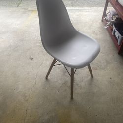 Mid-Century Style Dining Chairs 
