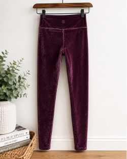 Lululemon Wunder Lounge High Rise Tight 28 Velvet Size 6 Burgundy Leggings