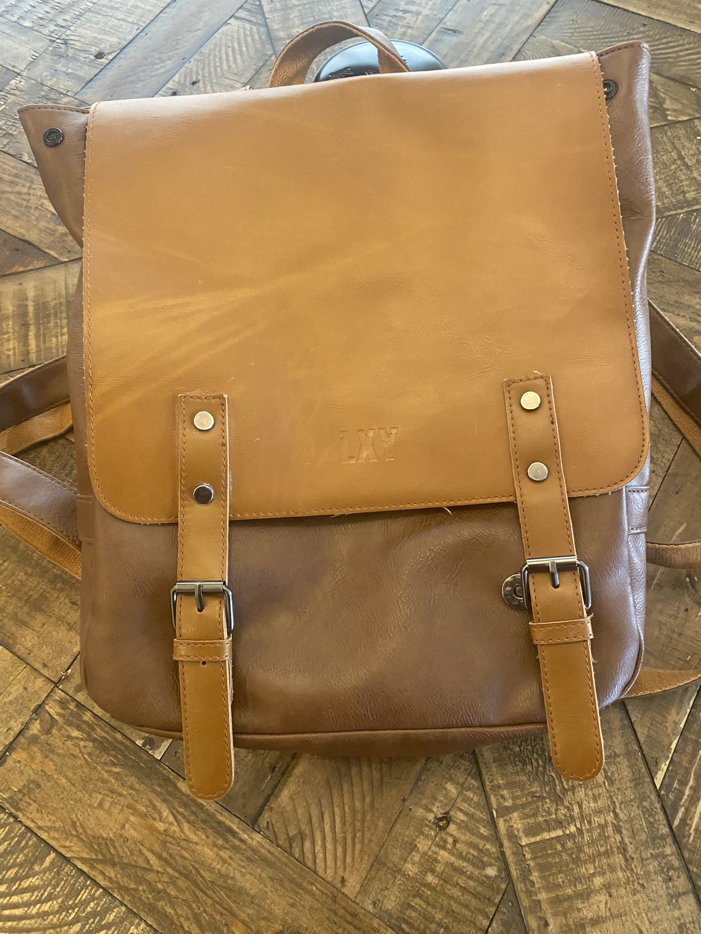  LXY  Vegan Leather Backpack/ Vintage Laptop/Bookbag For Women Or Men