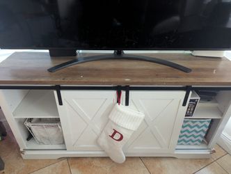 Tv stand