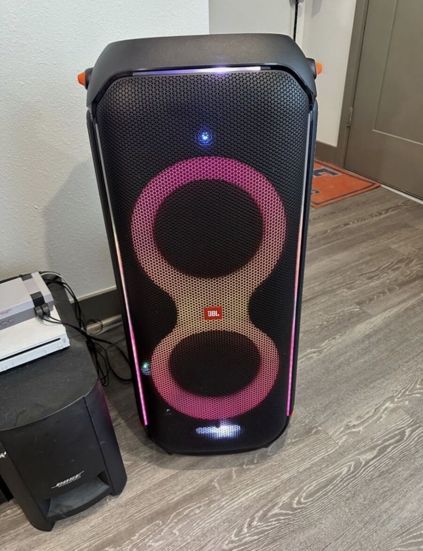 JBL PartyBox 710 Bluetooth Speaker