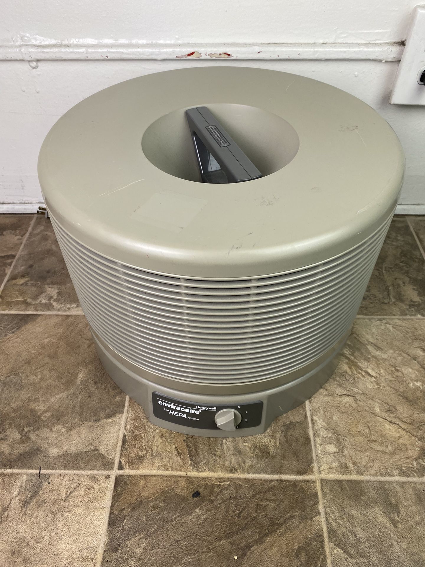 Honeywell Enviracaire Model 12520  HEPA Air Purifier Cleaner 3 Speed Tested
