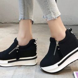 Brand new so light Women's Platform Wedge Sneakers