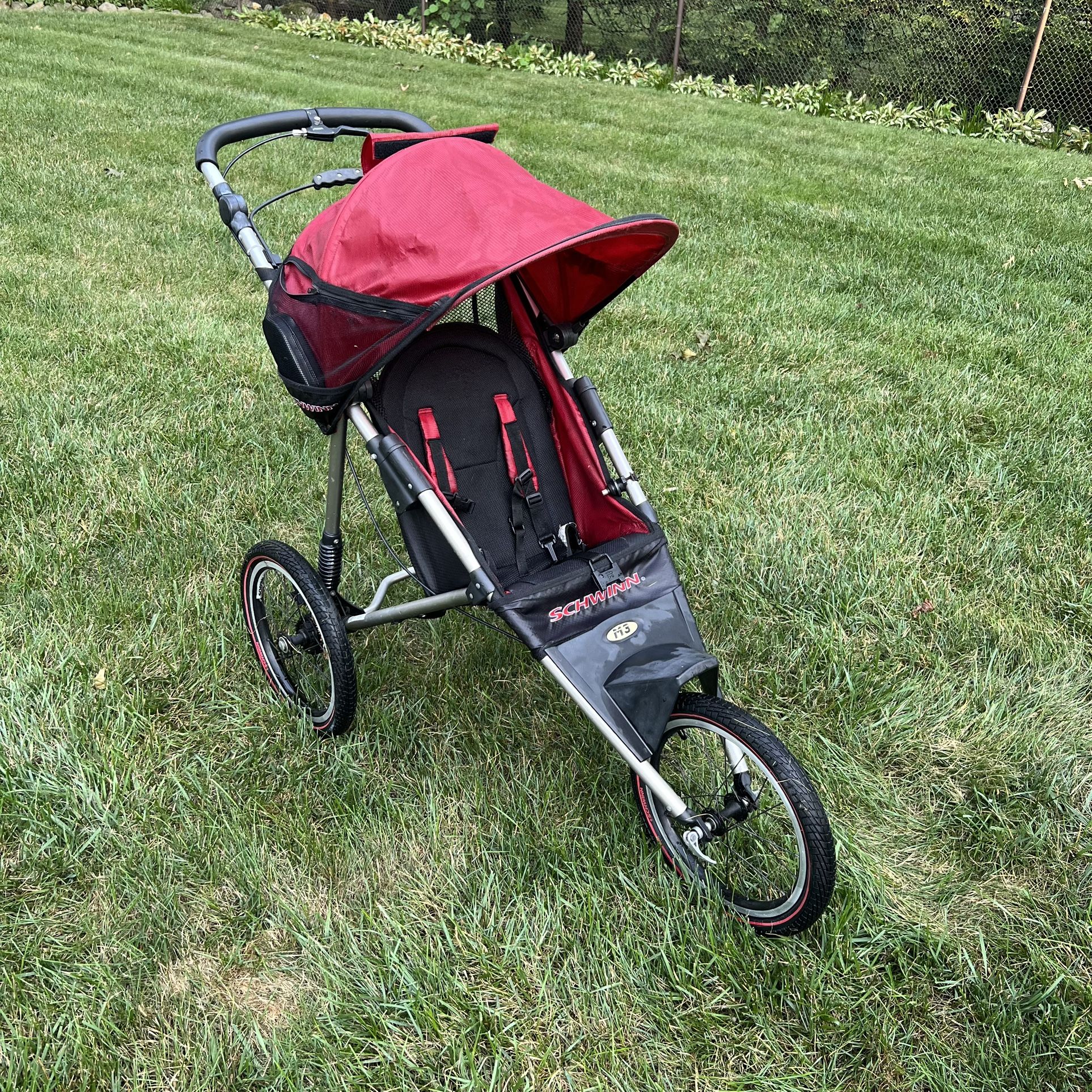 Schwinn M3 jogging stroller foldable