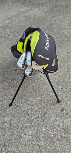 Top flight kids golf set