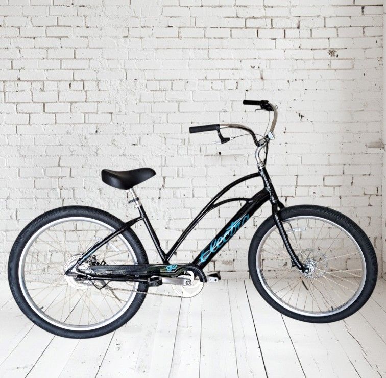 Electra Cruiser Go! Step-Thru E-Bike Sparkling Black, 17" Frame Barely Used
