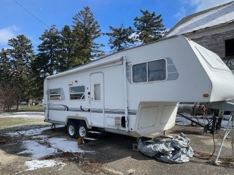 1998 Travel lite Project