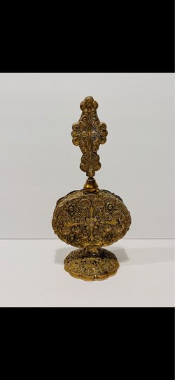 Midcentury French Ornate Filigree Gold Decorative Perfume Bottle 7.5” .Intricately detailed filigree metal perfume bottle. Rich gold finish with decor