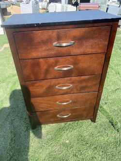 Dresser 30/2 X 17 X 47