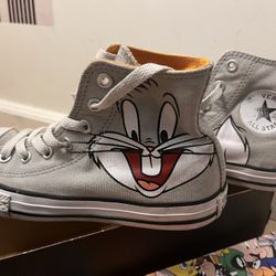 Looney Tunes, Bugs Bunny Converse Size 2 