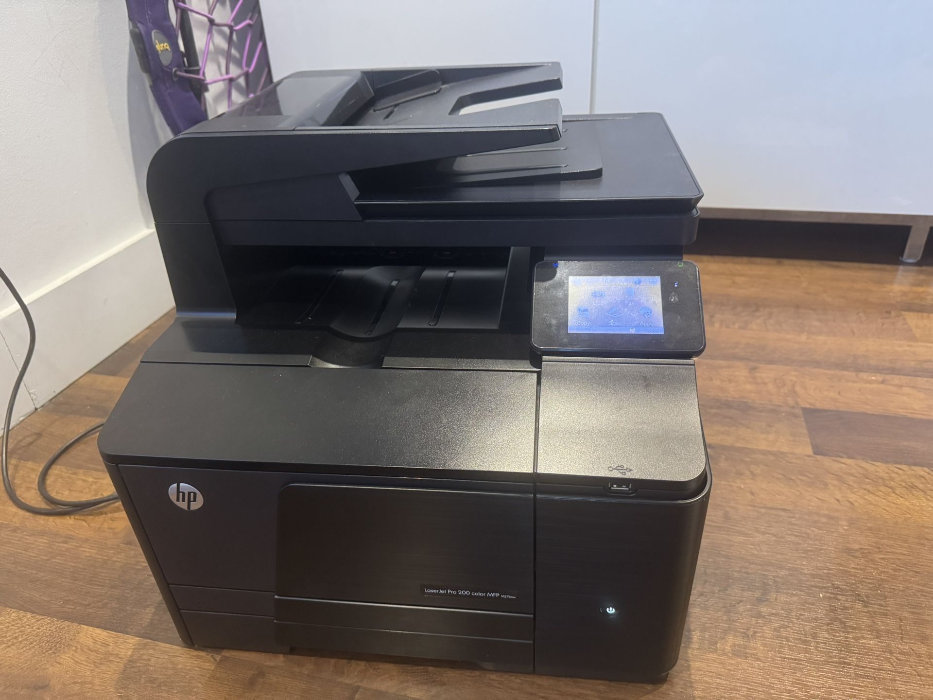 COLOR PRINTER HP LaserJet 200