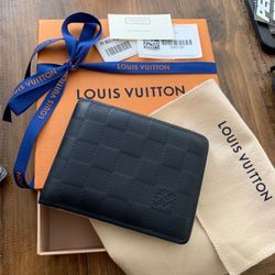 Louis Vuitton limited edition Astro White